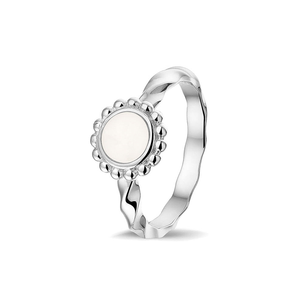 Twisted Band Bubble Ring Round