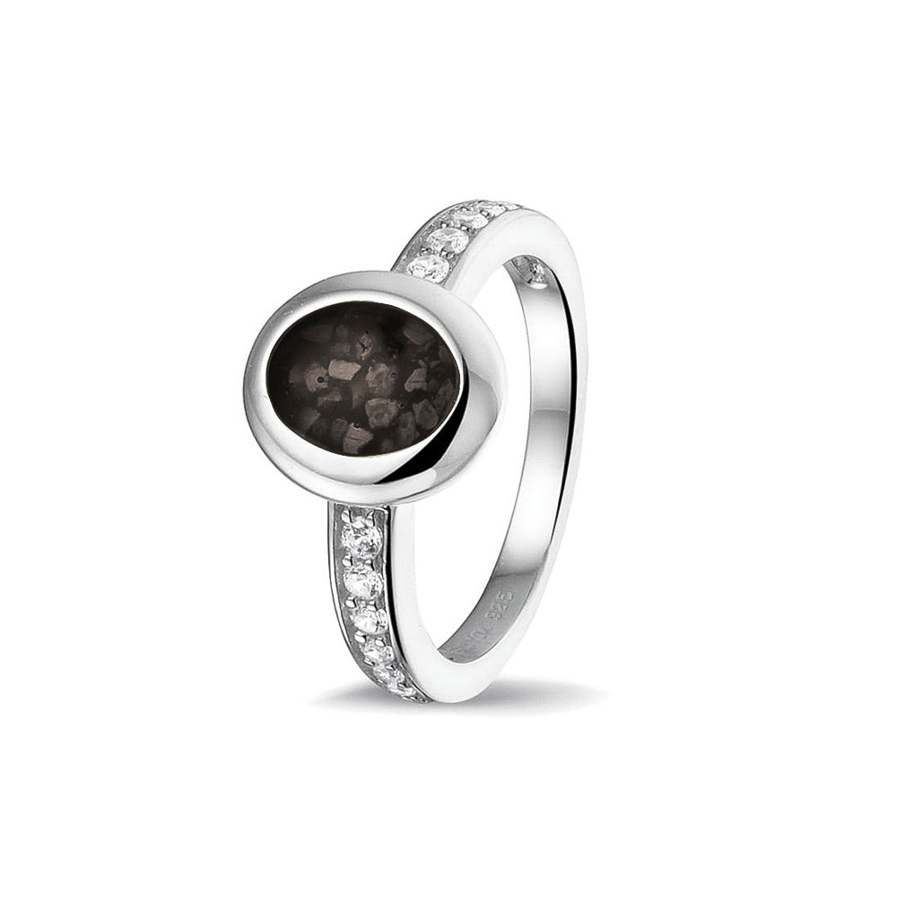 Oval Head Gem Ring Band